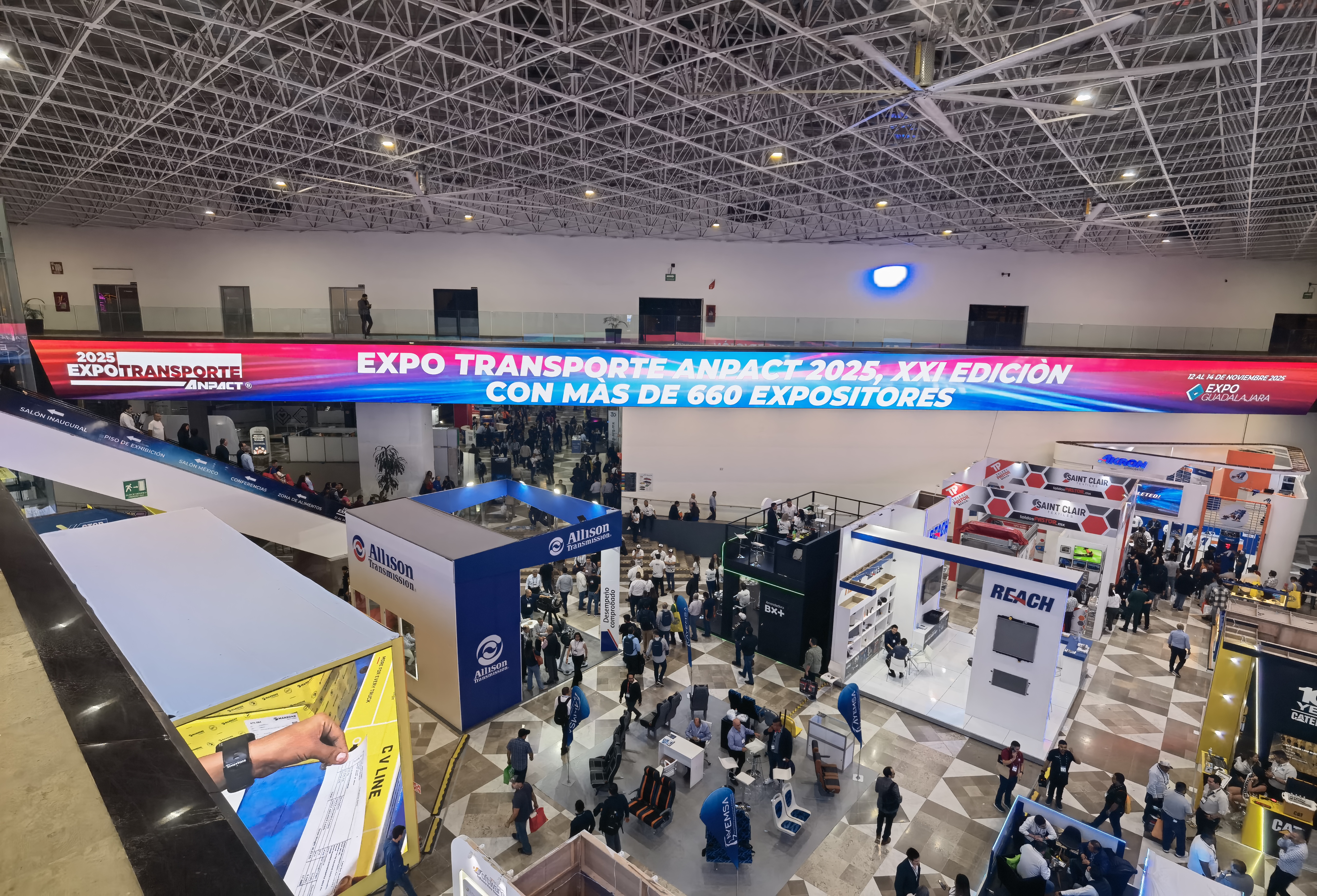 Araba farı fabrikası, şirket, &uuml;retici, &Ccedil;in malı, arka lamba, &ccedil;alışma lambası, yan lamba, kamyon lambası